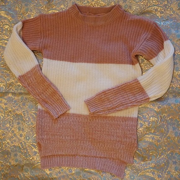 High-Low Sweater - Picture 1 of 3